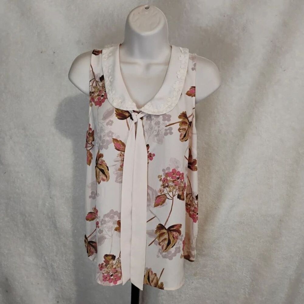 LC Lauren Conrad Sleeveless Floral Blouse Peter Pan Collar Lace Trim Tie